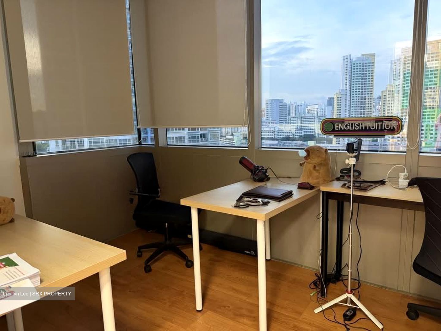 Central Plaza (D3), Office #601932281